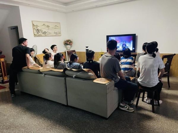 Some believers gathered in a Christian's family to watch an online worship service held by Juexi Church in Xiangshan County, Ningbo City, Zhejiang Province, at an unknown date.