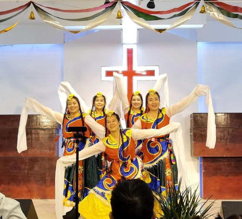 Female members of Beihai Church in Guangxi presented a program to celebrate Christmas on December 4, 2022.