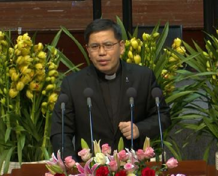 Rev. Zhang Guoyong gave a sermon with the title "Restarting" during an online New Year's Sunday service held in Chongyi Church, Hangzhou, Zhejiang, on January 1, 2023.