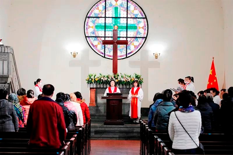 Rev. Dong Meiqin, director of the Qingdao Municipal CC&TSPM, preached a sermon titled “Reconciled in Christ” during the World Day of Prayer service in Jiangsu Road Church, Qingdao, Shandong, on March 3, 2023.