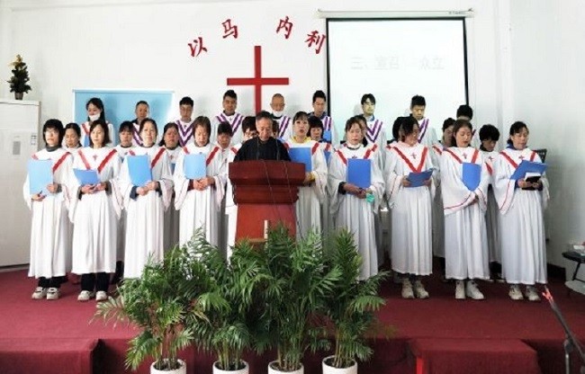 An Easter Sunday service was held at Huguan Church, in Suzhou City, Jiangsu Province, on April 9, 2023. 